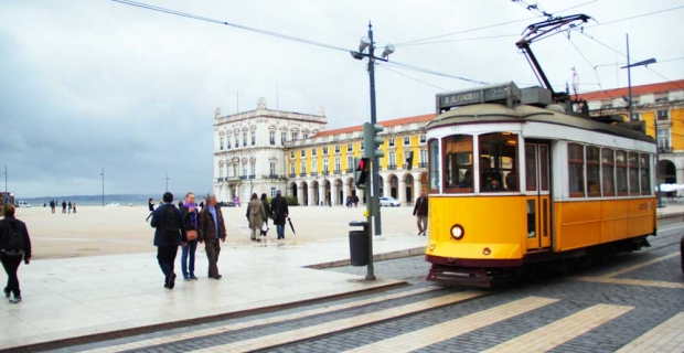 Resultado de imagem para terreiro do paço elétrico