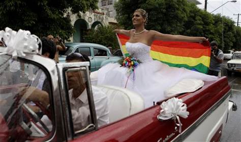 fam�lia: Ativista gay casa-se com mulher transexual em Cuba 